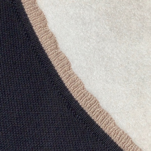 H&M Knit Blouse With Scalloped Trim And Bow Size S - Picture 5 of 12